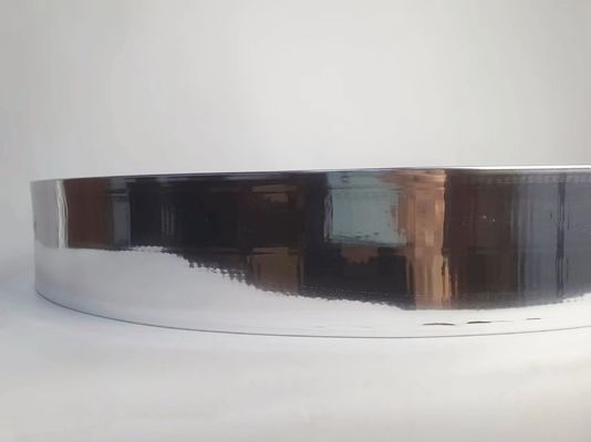 高アルミニウム硬さ アルミニウムトリムキャップ 鏡のシルバー仕上げとアルミニウム合金コイル