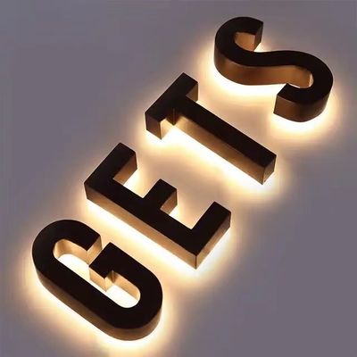 アウトドアストア レターサイン LED アクリル オーダーメイドサイン イルミネート チャネルレター